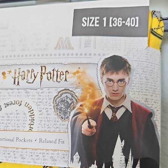 Warner Bros. Harry Potter Yellow Hufflepuff Drawstring Sleep Pants NWT Size 1X - Picture 3 of 7
